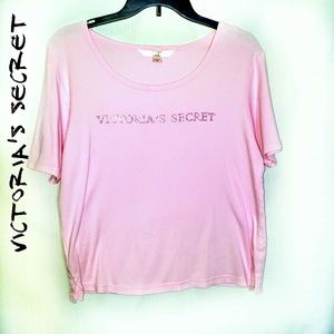 Victoria's Secret Large Pink Logo t-shirt